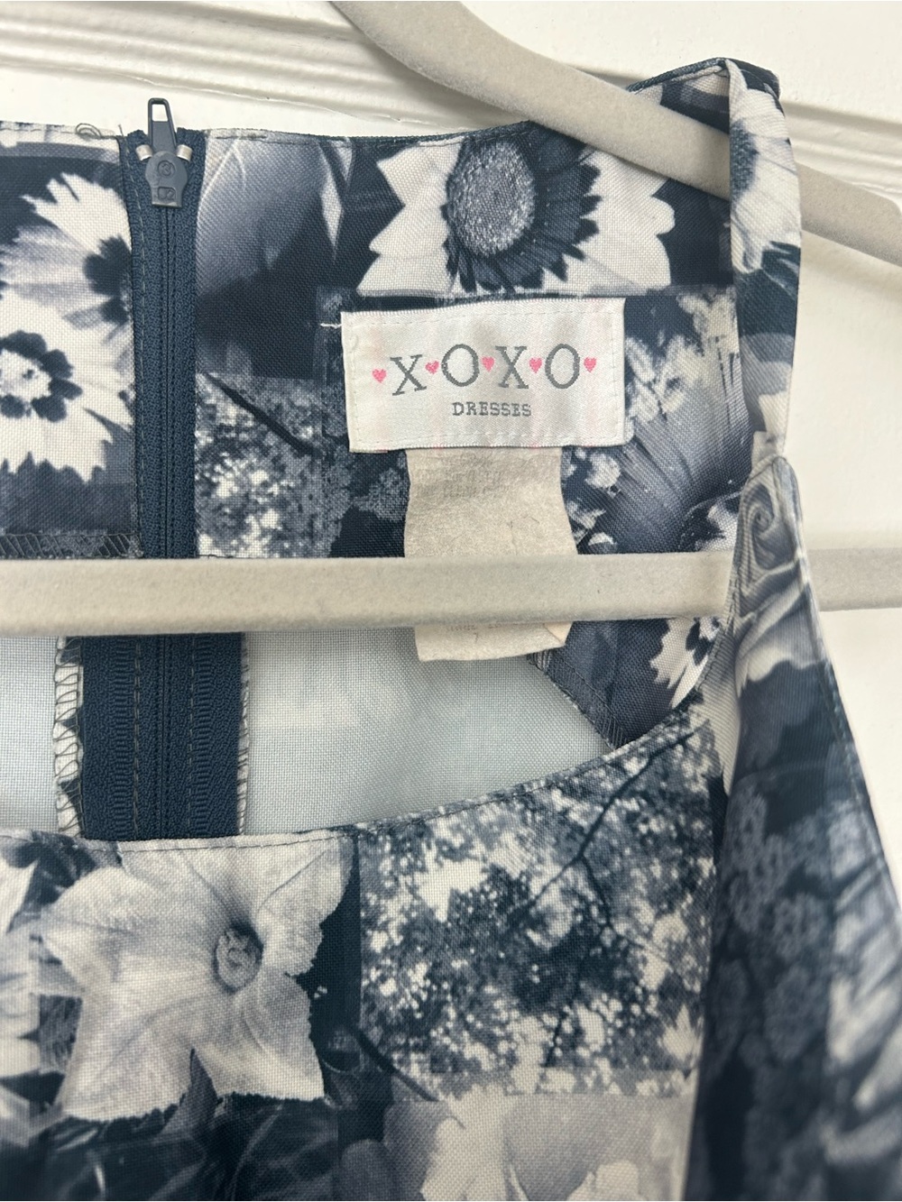 1990s XOXO Printed Floral Dress - Picture 3 of 4